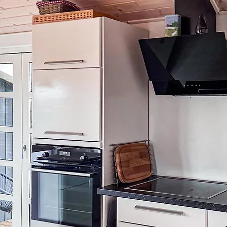 2 Bedroom Cozy In Nyaraló