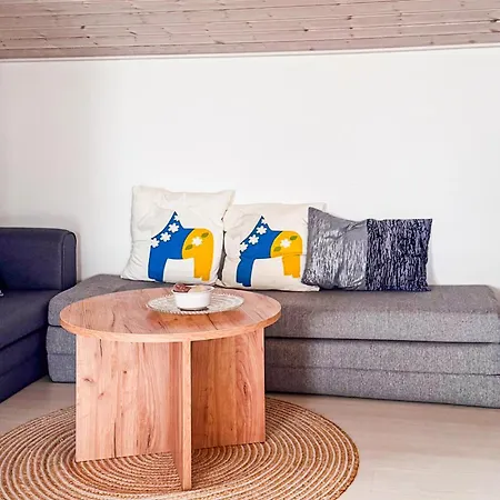 2 Bedroom Cozy In