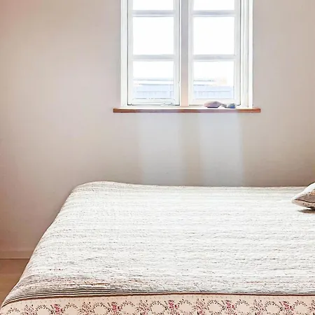 2 Bedroom Cozy In Nyaraló